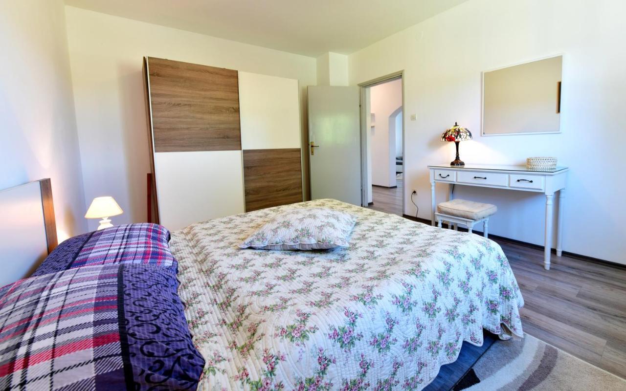 Kuca Za Odmor Roby Apartamento Saborsko Exterior foto