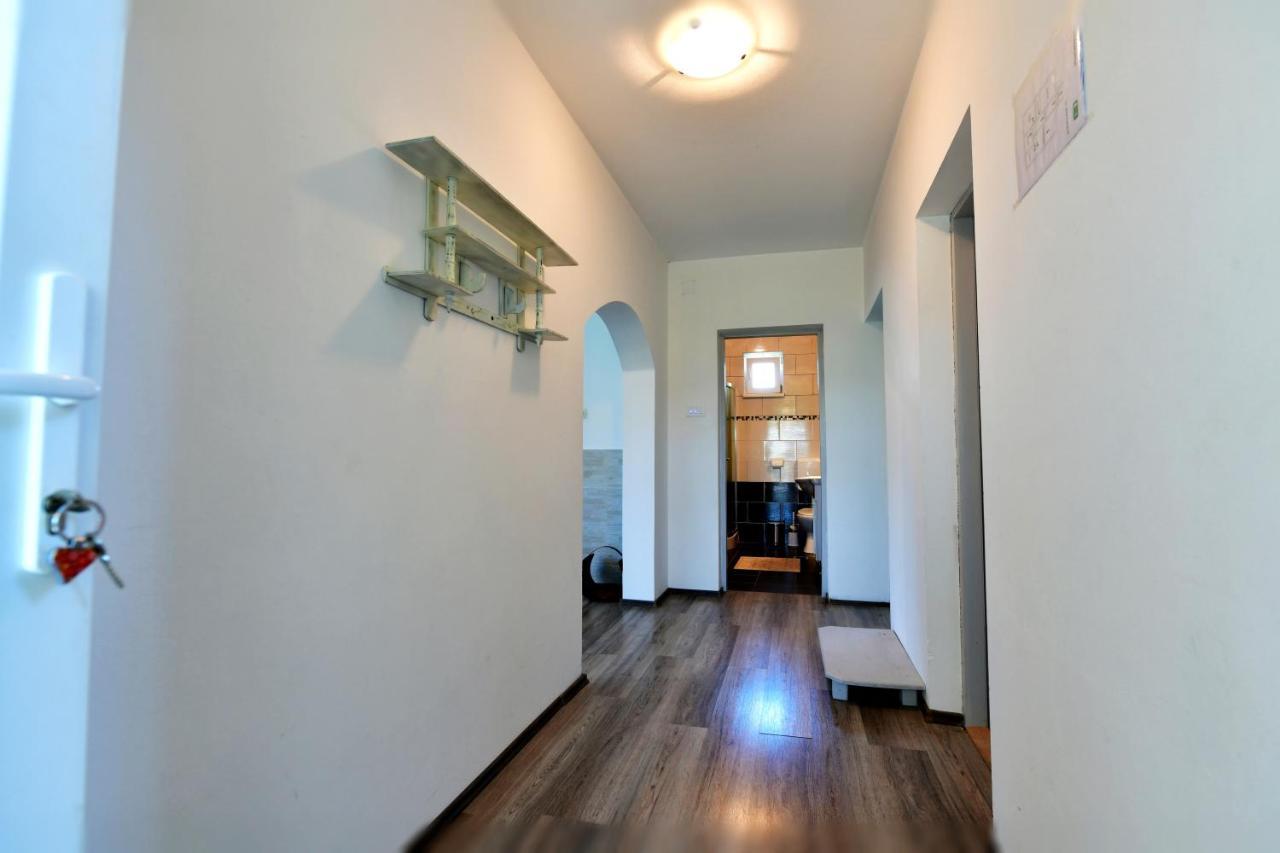 Kuca Za Odmor Roby Apartamento Saborsko Exterior foto