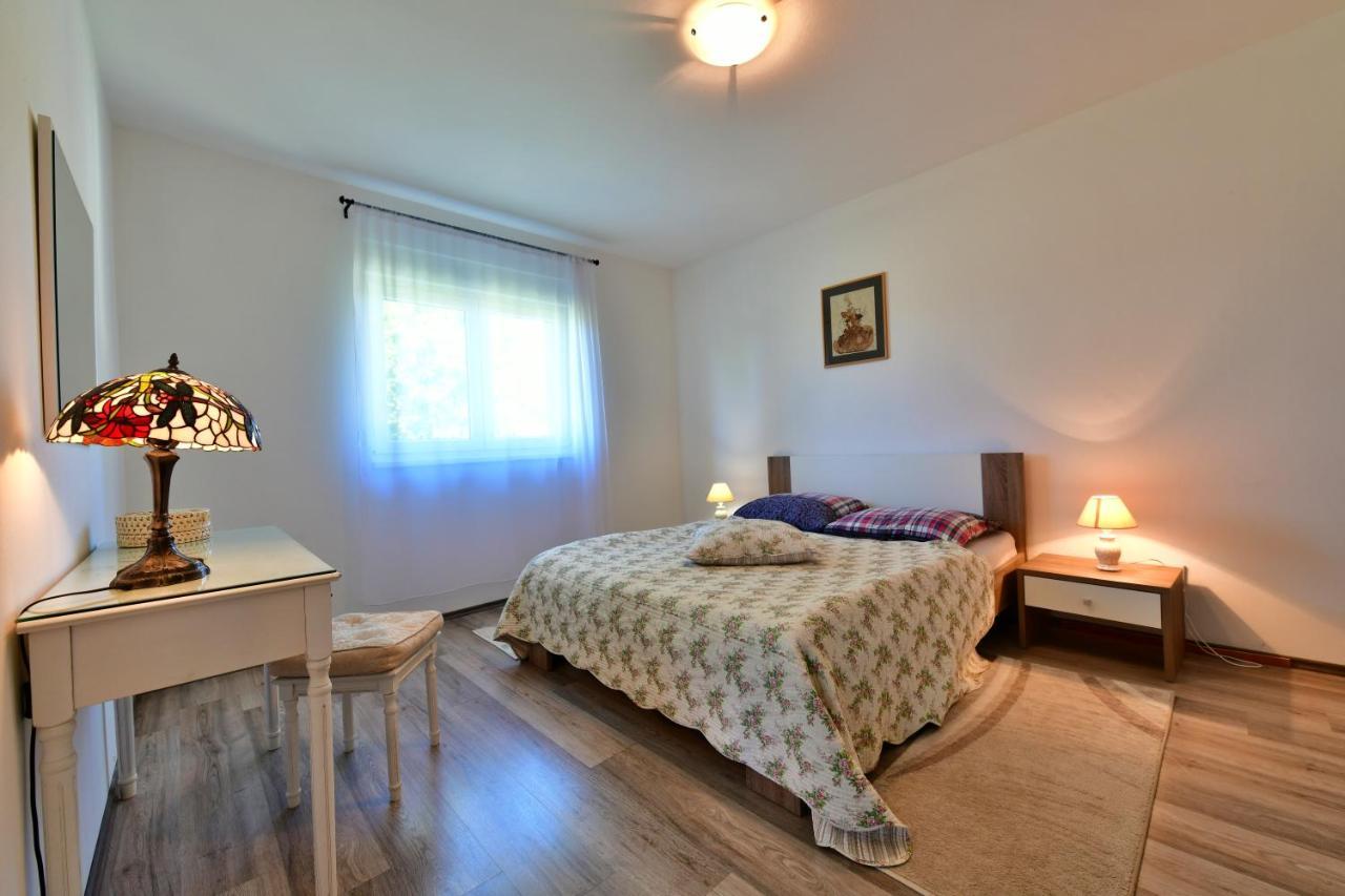 Kuca Za Odmor Roby Apartamento Saborsko Exterior foto