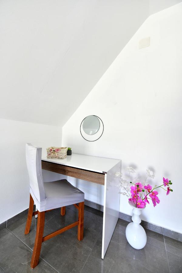 Kuca Za Odmor Roby Apartamento Saborsko Exterior foto