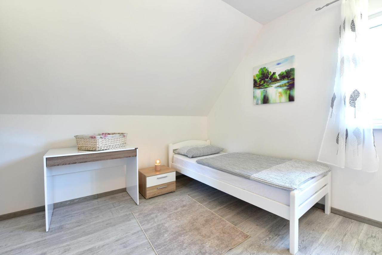 Kuca Za Odmor Roby Apartamento Saborsko Exterior foto