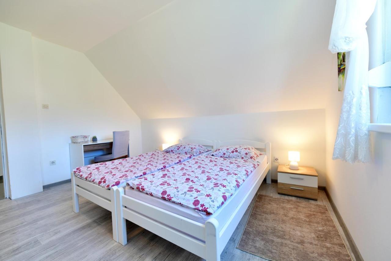 Kuca Za Odmor Roby Apartamento Saborsko Exterior foto